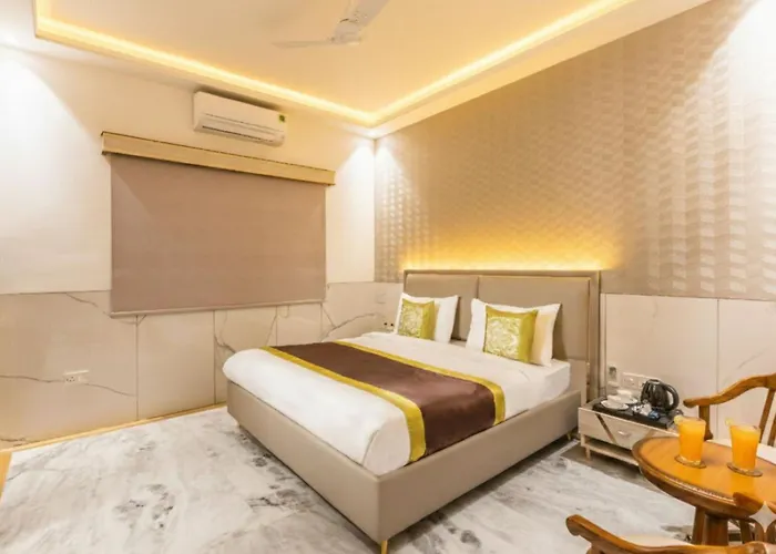 Hotel Star By Star Group- Near Delhi Airport New Delhi